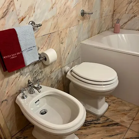 San Faustino Rome Colosseum Couette-café Vérone