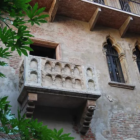 Bed & Breakfast Residenza San Faustino 2*