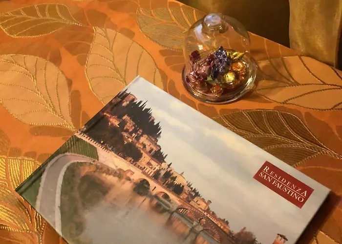 Couette-café Residenza San Faustino 4*