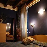 Residenza San Faustino 4*
