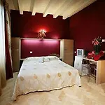 Residenza San Faustino Отель типа 