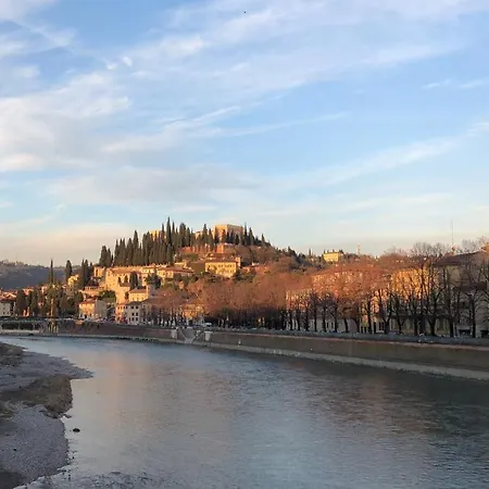 Residenza San Faustino 4* فيرونا